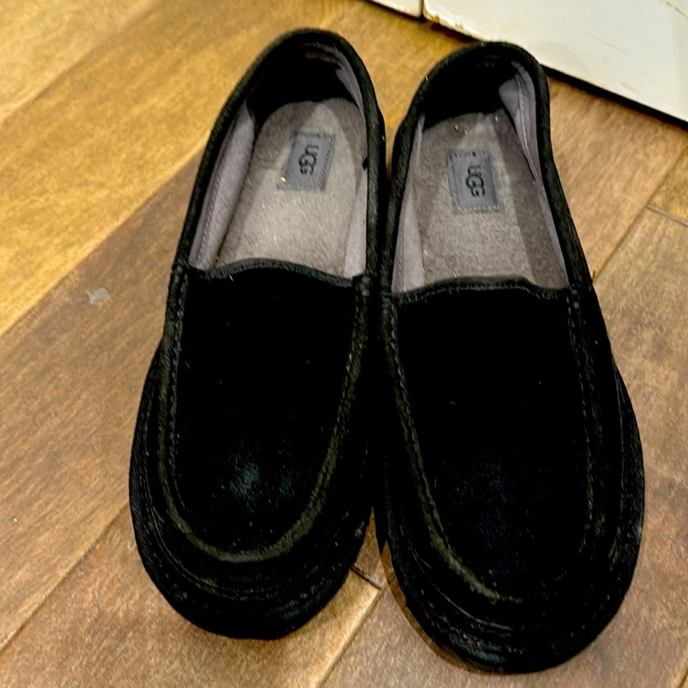 Men’s black Ugg slippers